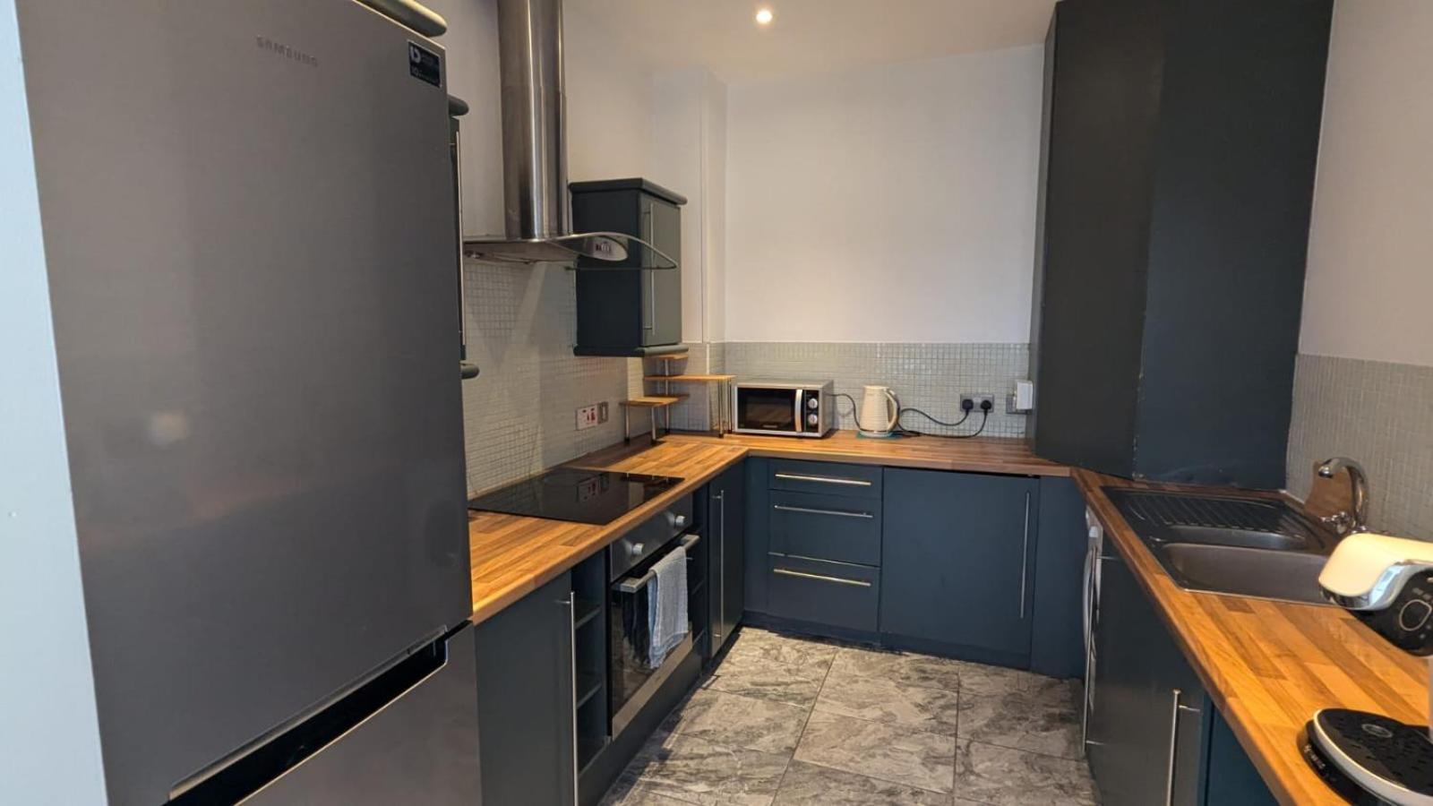 Spacious 2 Bed In Centre Apartamento